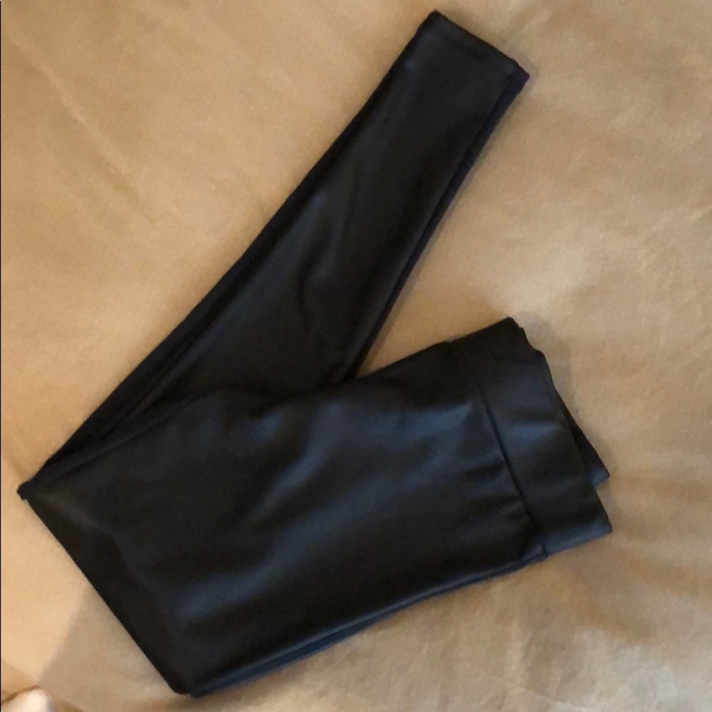 Leather look legging